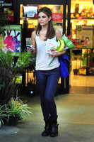 Maria Menounos Longsleeve T-shirt #2125354