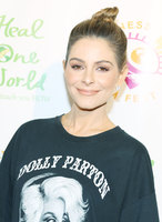 Maria Menounos tote bag #G1290846