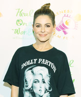 Maria Menounos Longsleeve T-shirt #3099656