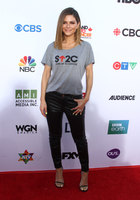 Maria Menounos Longsleeve T-shirt #3866641