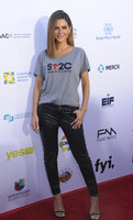 Maria Menounos Longsleeve T-shirt #3866644