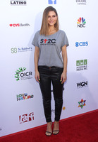 Maria Menounos Longsleeve T-shirt #3866662