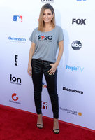 Maria Menounos Longsleeve T-shirt #3866696