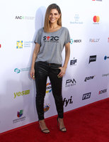 Maria Menounos Sweatshirt #3866711