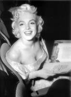 Marilyn Monroe Sweatshirt #1505765
