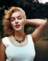 Marilyn Monroe t-shirt #2679620