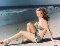 Marilyn Monroe hoodie #2680102