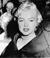 Marilyn Monroe hoodie #2680281