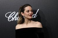Marion Cotillard Longsleeve T-shirt #3903574