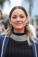 Marion Cotillard Sweatshirt #3903669