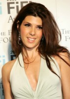 Marisa Tomei Longsleeve T-shirt #1421369