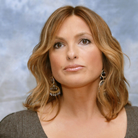 Mariska Hargitay tote bag #G629478