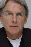 Mark Harmon Sweatshirt #2235272