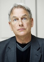 Mark Harmon Sweatshirt #2310583