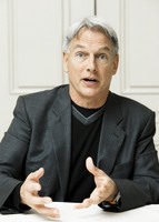 Mark Harmon Sweatshirt #2310591