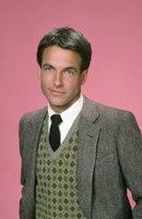 Mark Harmon Sweatshirt #2337580