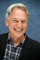 Mark Harmon t-shirt #2418427