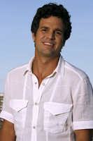 Mark Ruffalo Longsleeve T-shirt #2208090