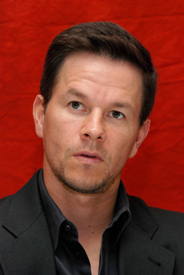Mark Wahlberg puzzle 2235820