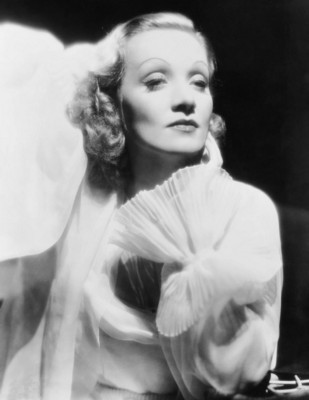 Marlene Dietrich Mouse Pad 1535339
