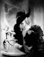 Marlene Dietrich Longsleeve T-shirt #1535401