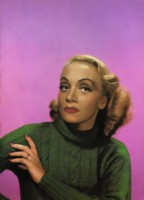 Marlene Dietrich Longsleeve T-shirt #1535404