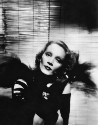 Marlene Dietrich Mouse Pad 1535411