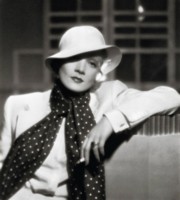 Marlene Dietrich Sweatshirt #1535420