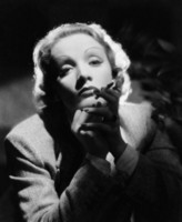 Marlene Dietrich Tank Top #1535427