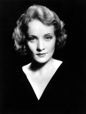 Marlene Dietrich Mouse Pad 1535432