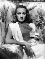 Marlene Dietrich magic mug #G926559
