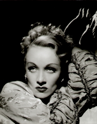 Marlene Dietrich puzzle 2684467