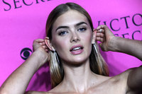 Martha Hunt mug #G1130768