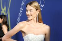 Martha Hunt mug #G1494548