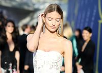 Martha Hunt mug #G1494573