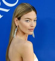 Martha Hunt mug #G1494608