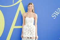 Martha Hunt mug #G1494714