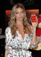 Martha Hunt mug #G1533485