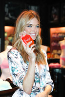 Martha Hunt Sweatshirt #3291413