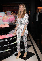 Martha Hunt mug #G1533513