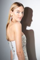 Martha Hunt tote bag #G2290725