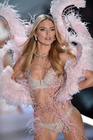 Martha Hunt mug #G2407287