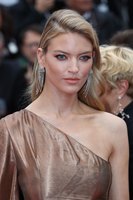 Martha Hunt mug #G2474779