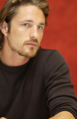 Martin Henderson Mouse Pad 2390709