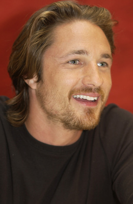 Martin Henderson Mouse Pad 2390710