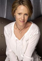 Mary Stuart Masterson Longsleeve T-shirt #3629561