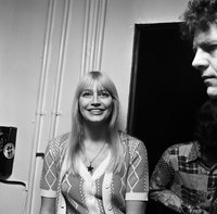 Mary Travers longsleeve t-shirt #2593680