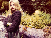 Maryna Linchuk longsleeve t-shirt #2154470