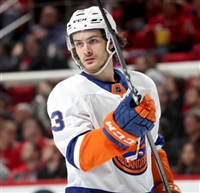 Mathew Barzal Longsleeve T-shirt #3541639