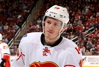 Matthew Tkachuk Longsleeve T-shirt #3544133